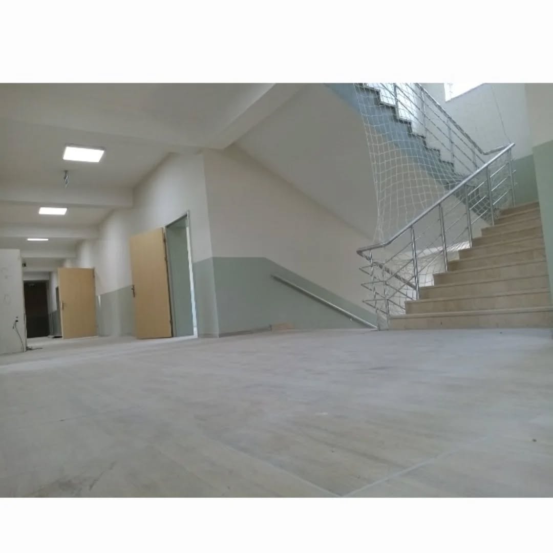 2024-11-04_03-37-31_UTC_1