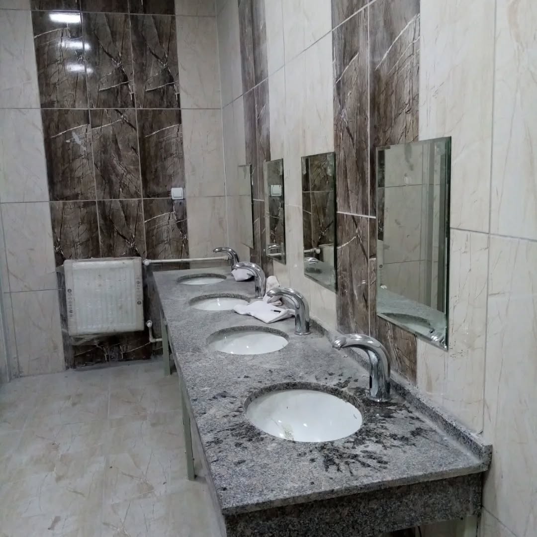 2024-11-04_03-37-31_UTC_4